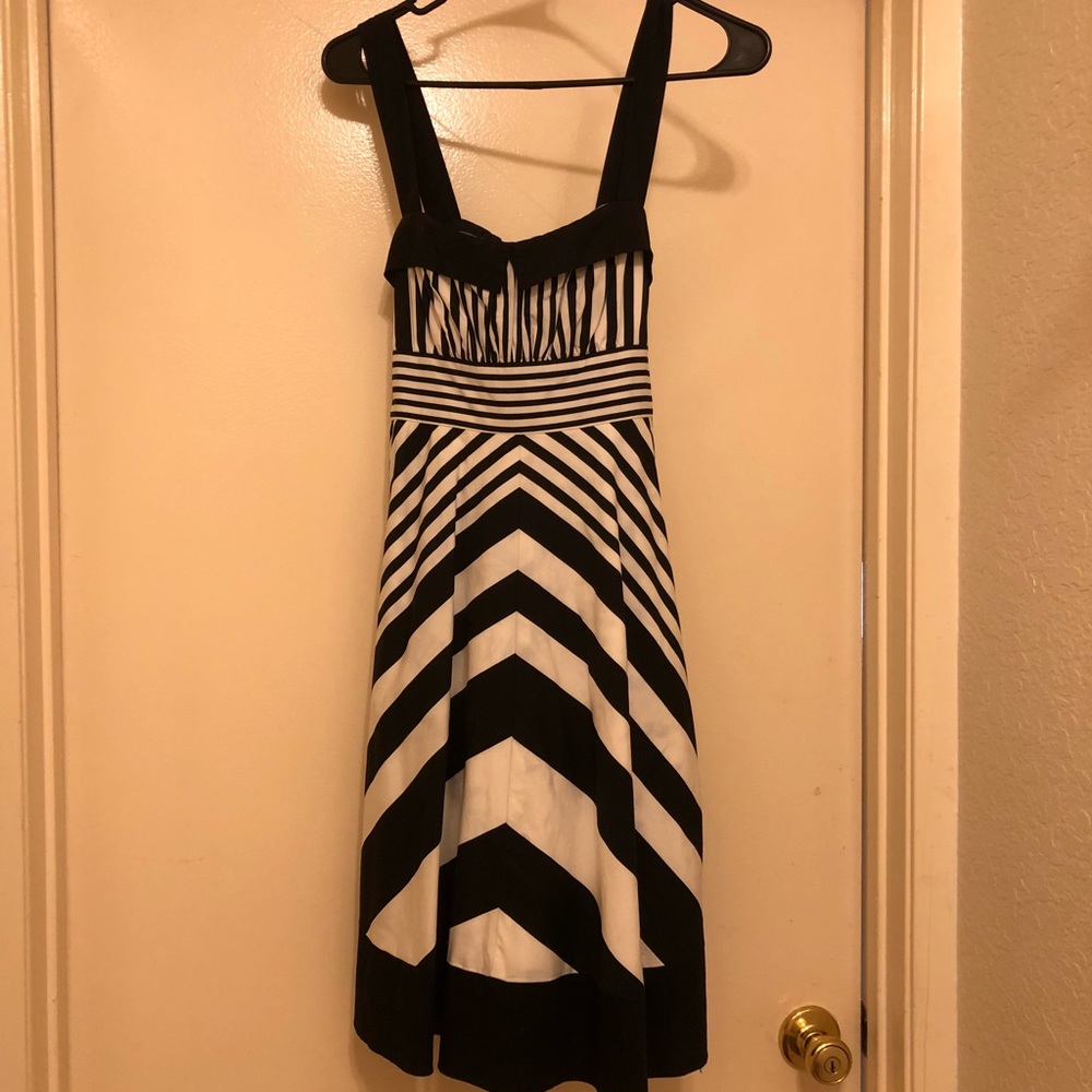 B&W knee length dress!